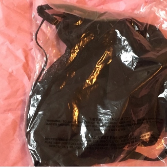 Victoria’s Secret black bralette size large - Picture 5 of 6